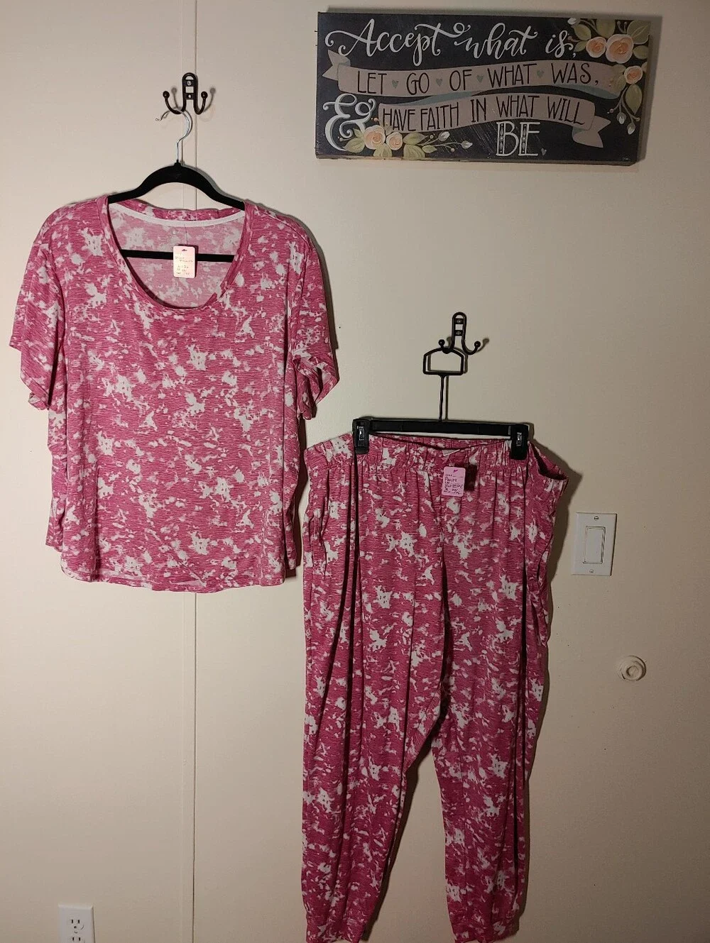 Secret Treasures 3x 22-24 Pretty Mauve And White Short Sleeve Pajama Set.